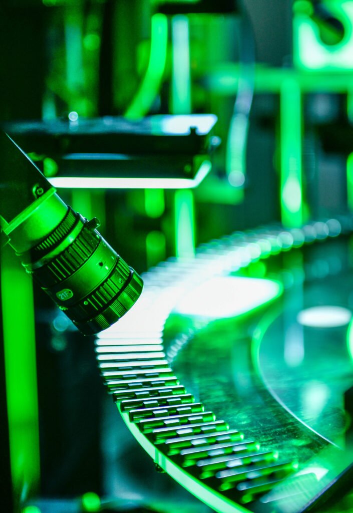 Various metal materials used for manufacturing custom wood screws