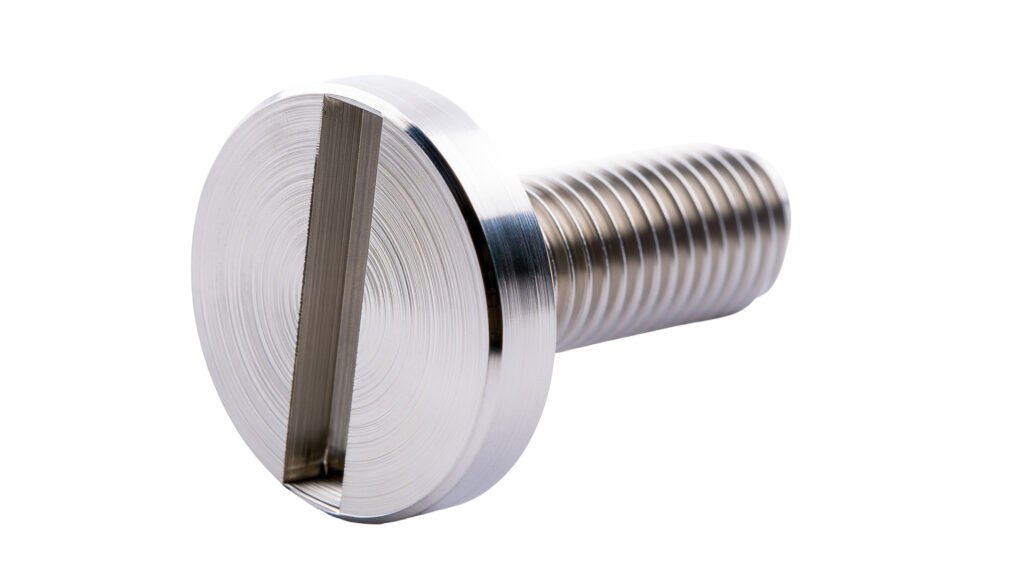Close-up of a rolled machine screw thread